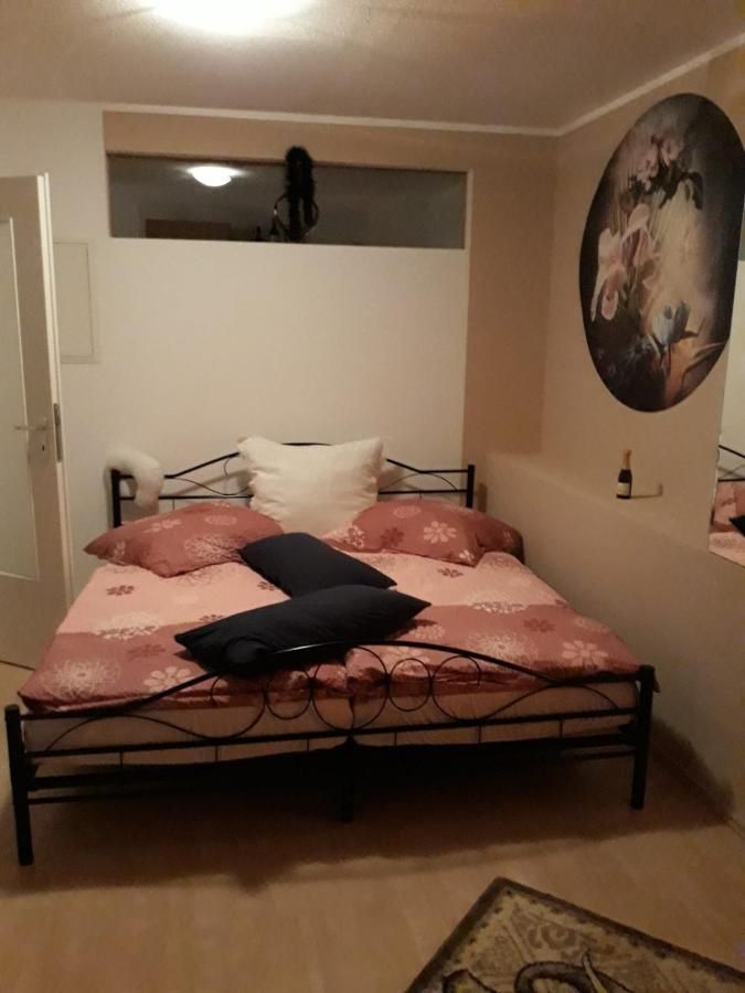 Ferienwohnung Antik Гота Екстериор снимка